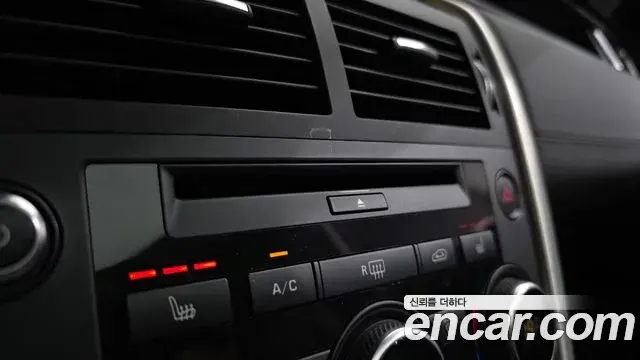 Land Rover Discovery Sport 2019 — ფოტო 14/35