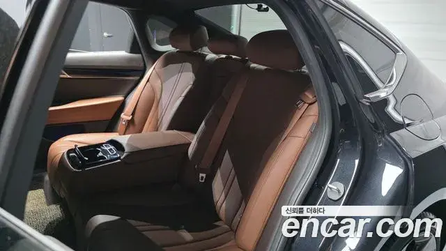 Genesis G80 2023 — ფოტო 13/20
