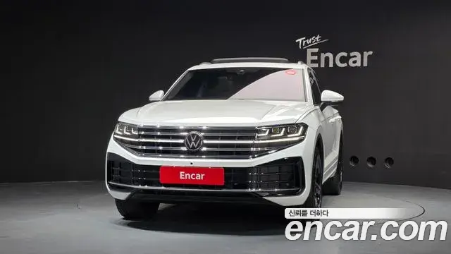 Volkswagen Touareg 2025 — Şəkil 15/36