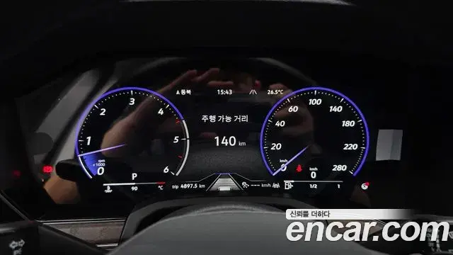 Volkswagen Touareg 2025 — Şəkil 11/36
