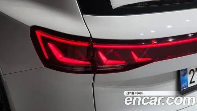 Volkswagen Touareg 2025 — Şəkil 12/36