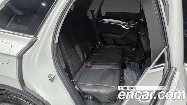 Volkswagen Touareg 2025 — Şəkil 20/36