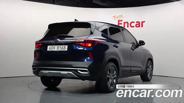 Kia Seltos 2019 — Фото 1/20