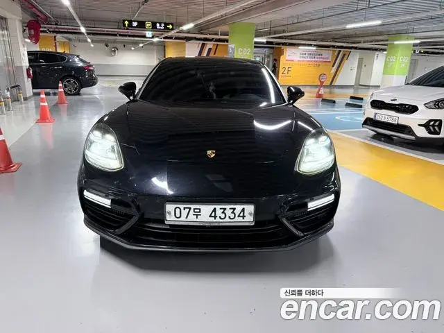 Porsche Panamera 2018 — Photo 3/11