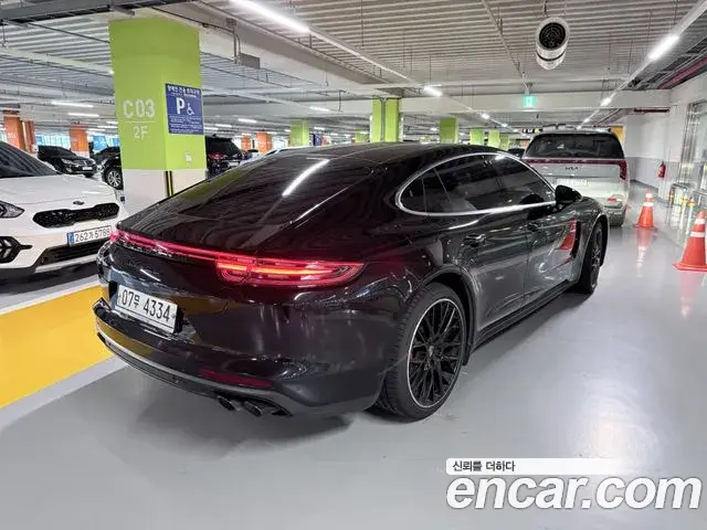 Porsche Panamera 2018 — Photo 6/11