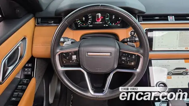 Land Rover Range Rover Velar 2021 — ფოტო 16/36