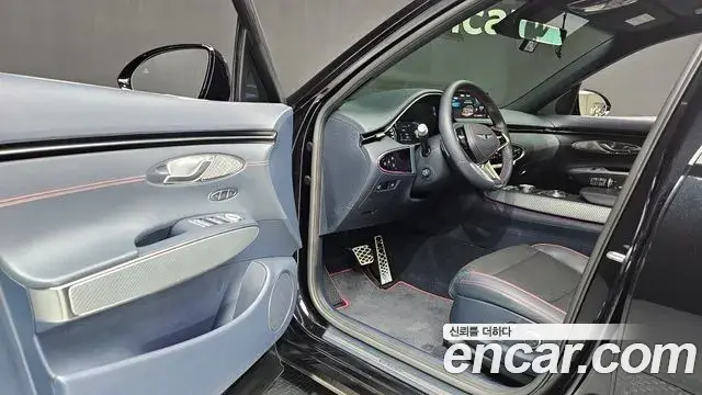 Genesis GV70 2021 — Photo 10/20