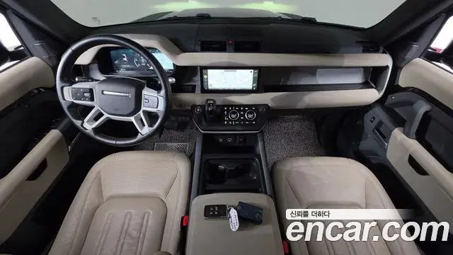 Land Rover Defender 2021 — Фото 7/20