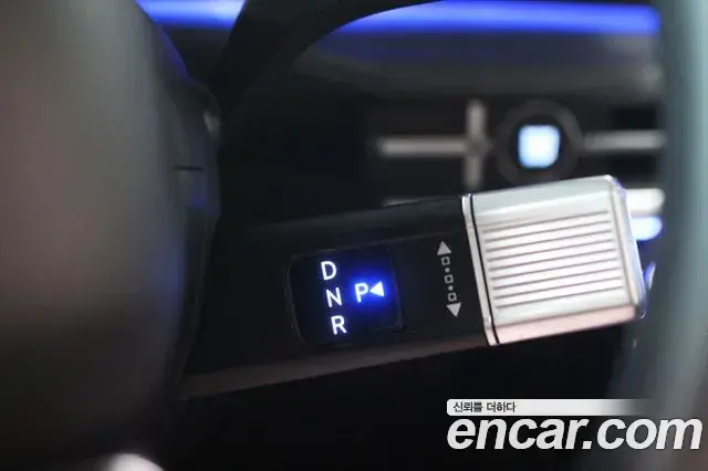 Hyundai Santa Fe 2024 — Photo 8/20