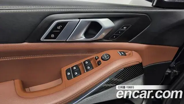 BMW X5 2021 — Photo 33/33