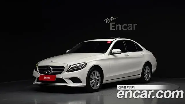 Mercedes-Benz C-Class 2019 — Şəkil 8/32