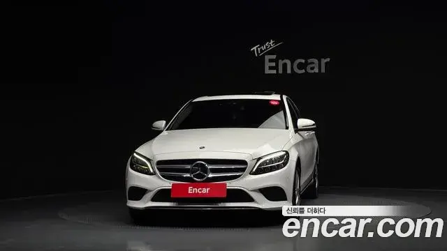 Mercedes-Benz C-Class 2019 — Şəkil 7/32