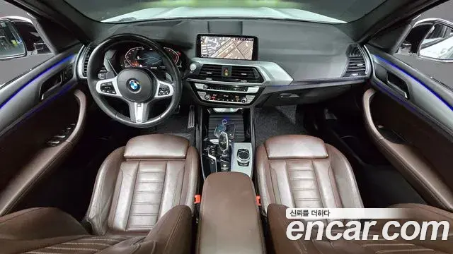 BMW X3 2020 — Şəkil 27/32