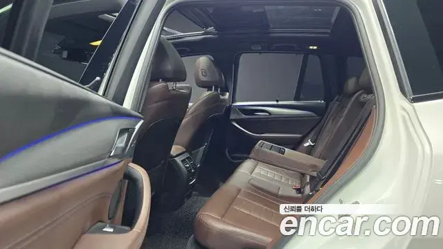BMW X3 2020 — Şəkil 24/32