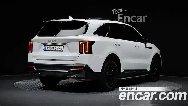 Kia Sorento 2023 — Şəkil 10/36