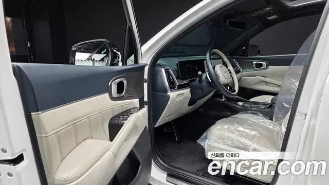 Kia Sorento 2023 — Şəkil 27/36