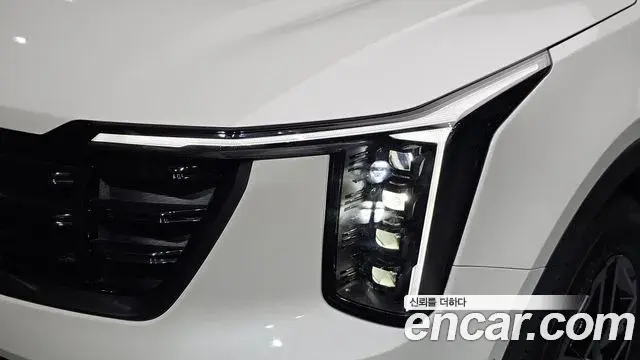 Kia Sorento 2023 — Şəkil 24/36