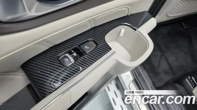 Kia Sorento 2023 — Şəkil 31/36