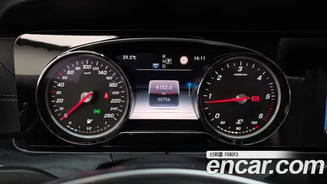 Mercedes-Benz E-Class 2018 — Фото 8/20