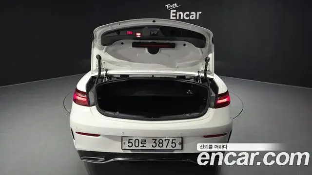 Mercedes-Benz E-Class 2018 — Фото 20/20
