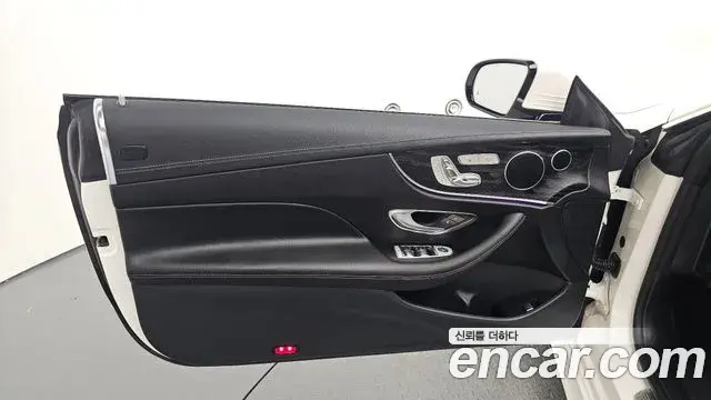 Mercedes-Benz E-Class 2018 — Şəkil 12/30