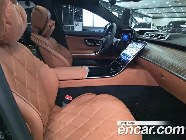 Mercedes-Benz S-Class 2025 — Photo 13/20