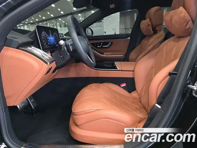 Mercedes-Benz S-Class 2025 — Photo 5/20