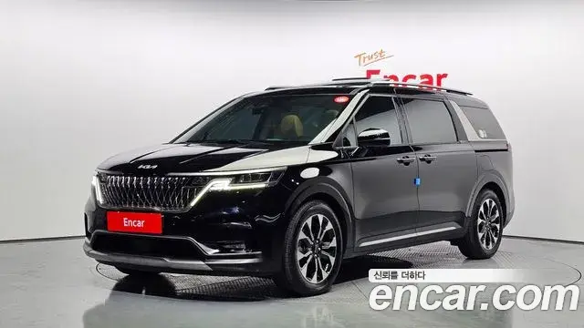 Kia Carnival 2023 — Фото 1/20
