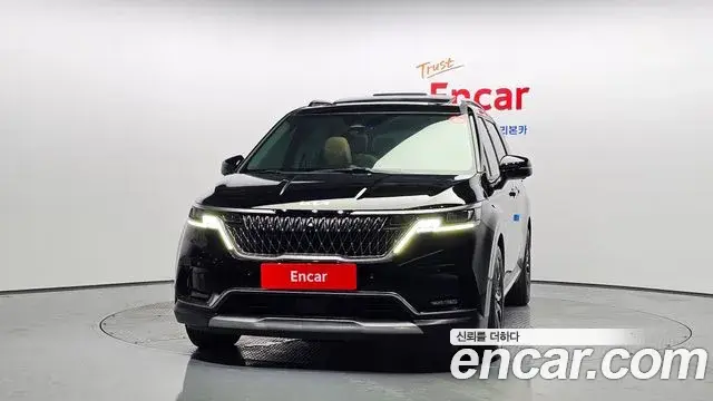 Kia Carnival 2023 — Фото 3/20