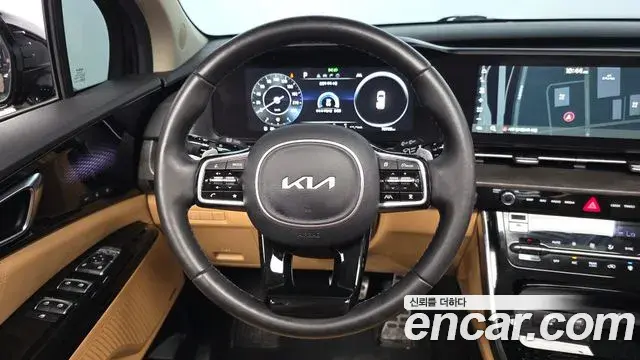 Kia Carnival 2023 — Фото 12/20