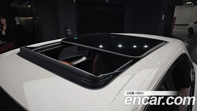 Porsche Cayenne 2021 — ფოტო 31/36