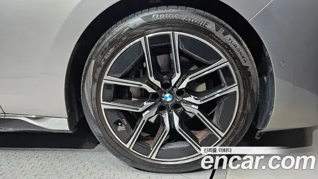 BMW 7 Series 2025 — Şəkil 1/31