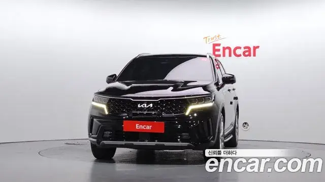 Kia Sorento 2023 — Фото 3/20