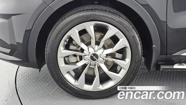 Kia Sorento 2023 — Фото 5/20