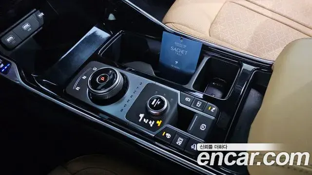 Kia Sorento 2023 — Фото 9/20