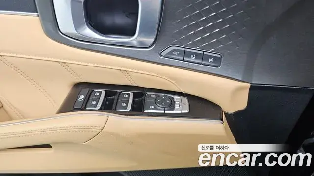 Kia Sorento 2023 — Фото 16/20