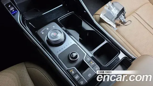 Kia Sorento 2024 — Photo 16/20