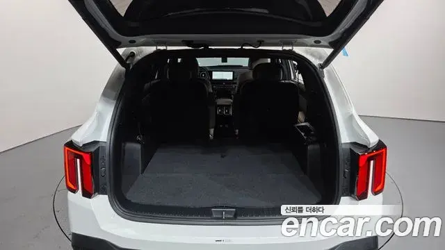 Kia Sorento 2024 — Photo 18/20