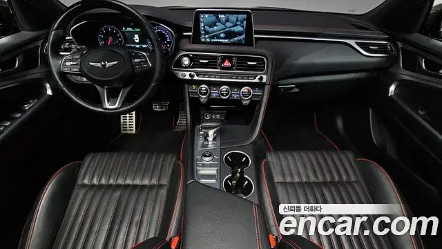 Genesis G70 2018 — Photo 24/34