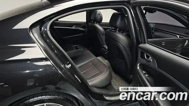 Genesis G70 2018 — Photo 3/34