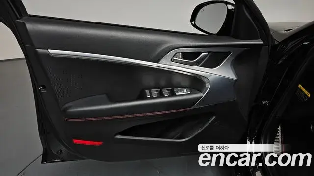 Genesis G70 2018 — Photo 34/34