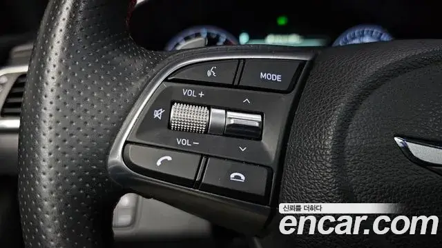 Genesis G70 2018 — Photo 26/34