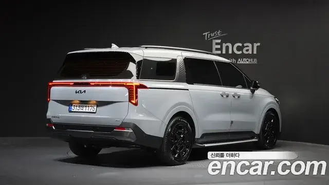 Kia Carnival 2025 — ფოტო 23/33