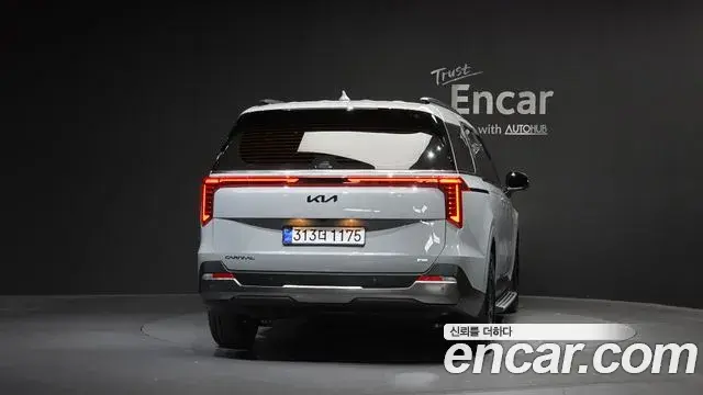 Kia Carnival 2025 — ფოტო 3/33