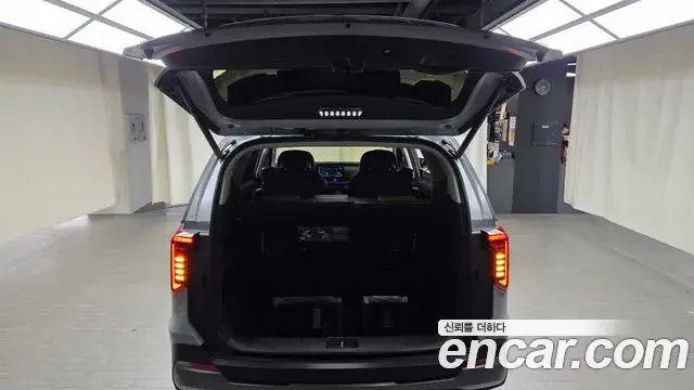 Kia Carnival 2025 — ფოტო 6/33
