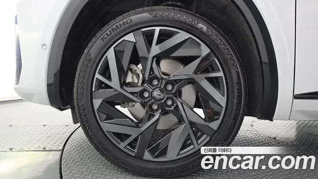 Renault Samsung Grand Koleos 2024 — Photo 26/37