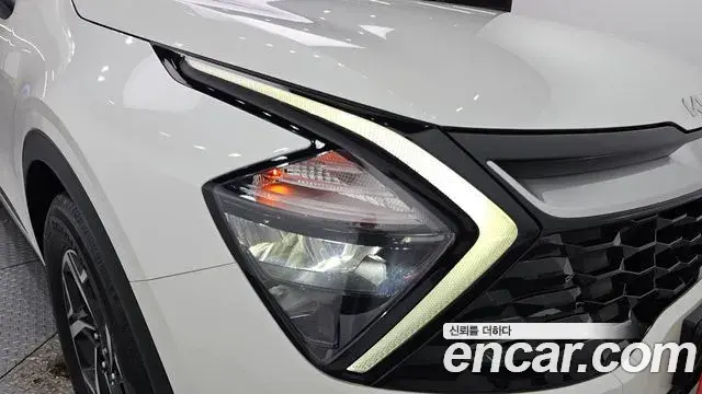 Kia Sportage 2022 — Photo 29/30