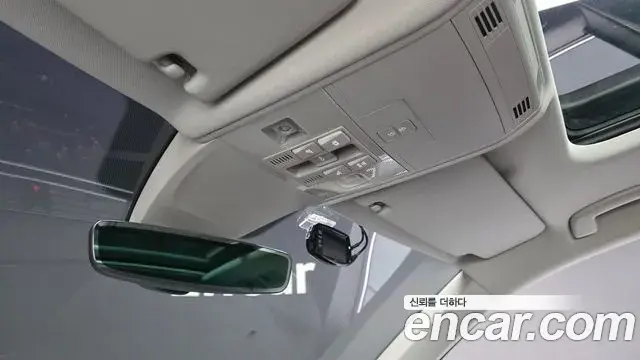 Volkswagen Tiguan 2019 — Şəkil 9/38