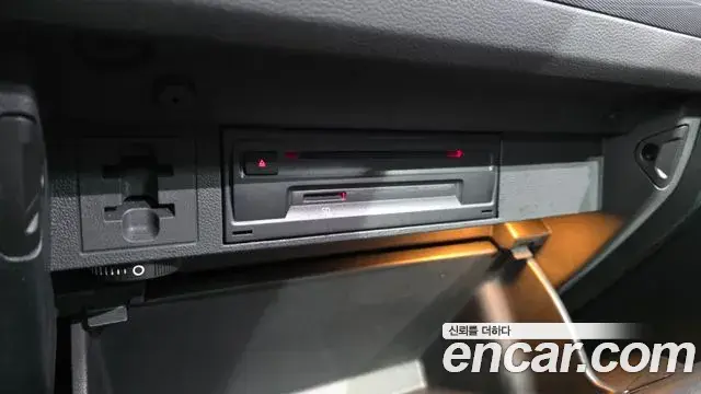 Volkswagen Tiguan 2019 — Şəkil 19/38