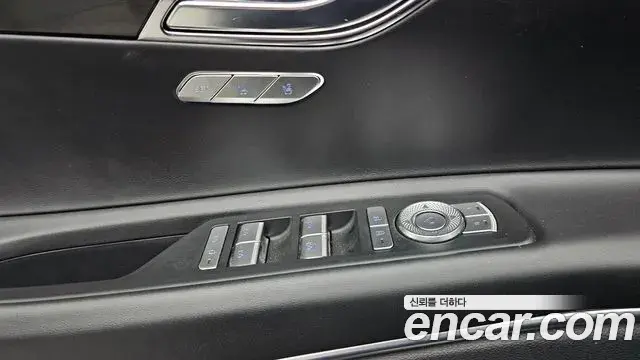 Genesis GV80 2022 — Photo 32/35